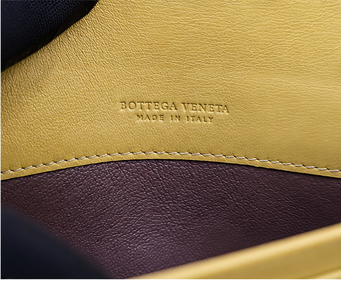 Bottega Veneta Intrecciato Flap Continental Wallet