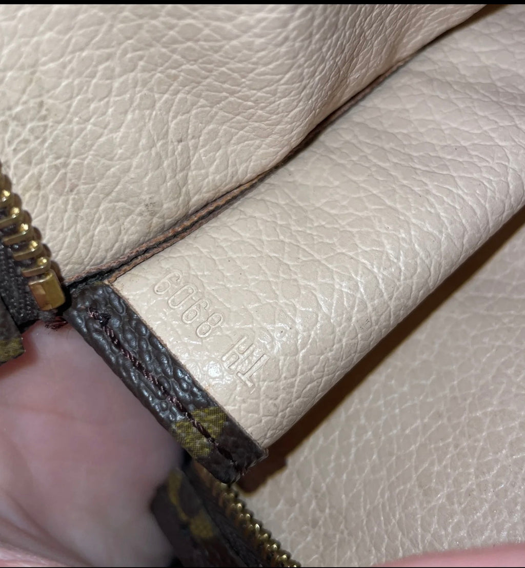 Louis Vuitton Monogram Canvas Toiletry 26 Pouch